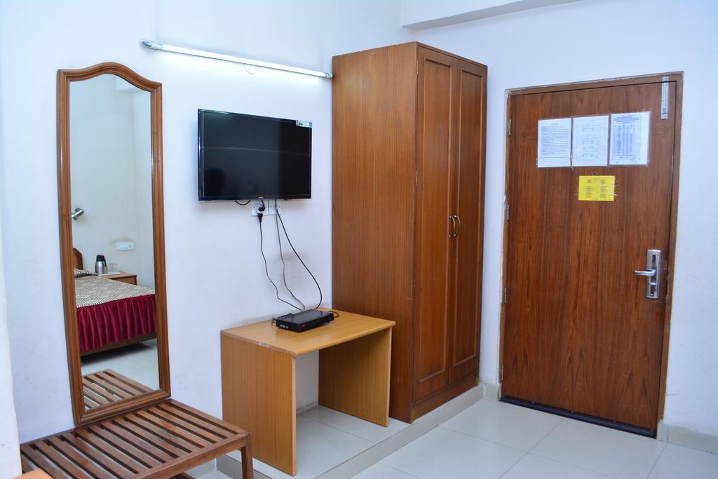 Blue Triangle Family Guest house New Delhi